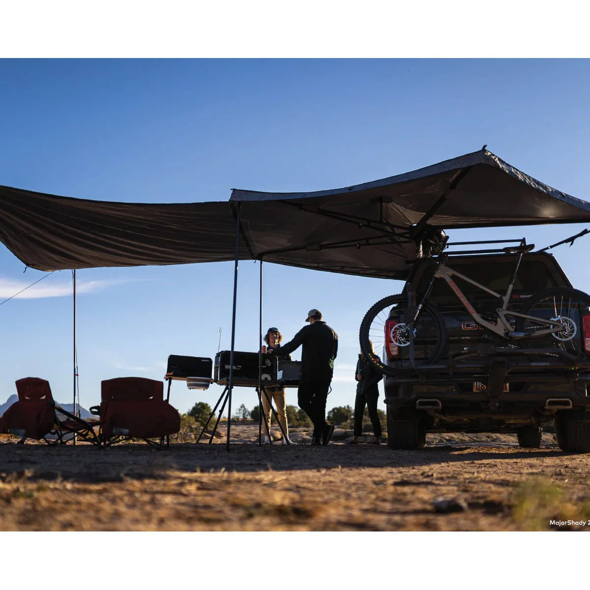 Yakima MajorShady 270 RH -Passenger Side 270 Degree Roof Mounted Awning - Image 5